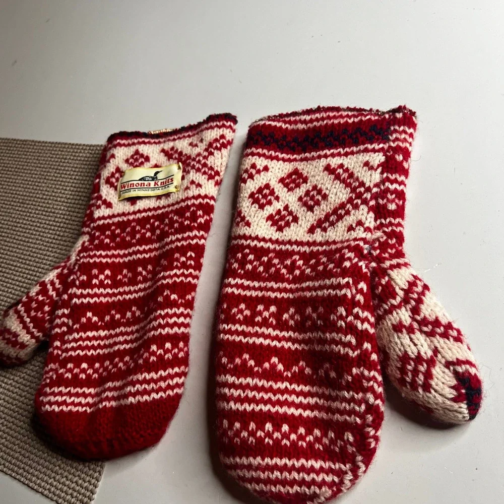 Winona Knits Red Cream Nordic Fair Isle Wool Blend Mittens Made in USA XL